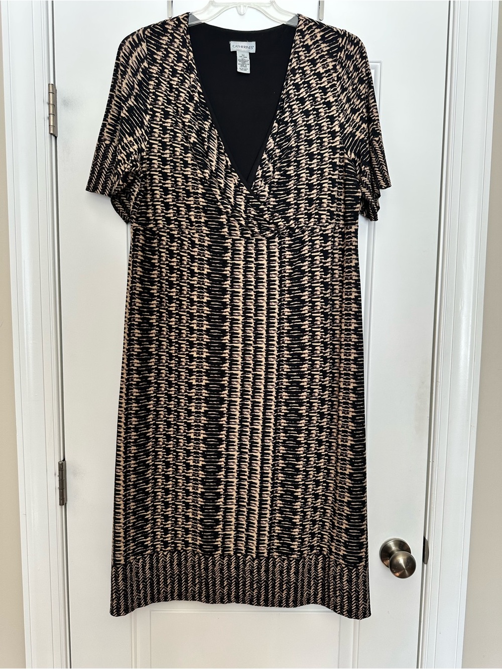 Catherines Black and Beige Patterned V-Neck Dress